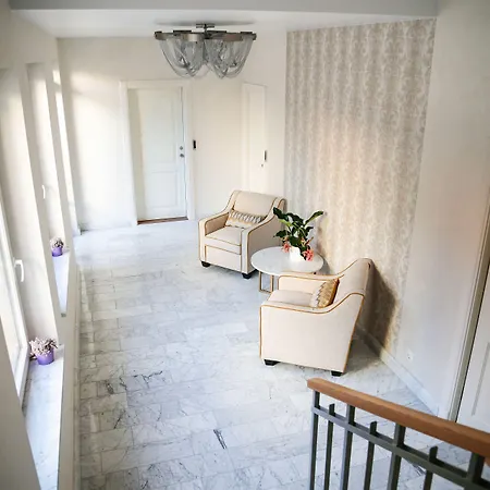 Doenhoff Apartahotel 4*