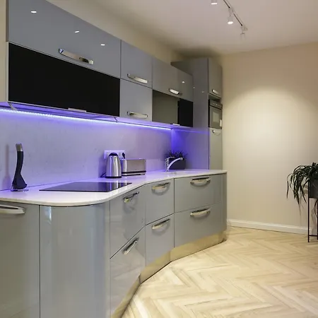 Doenhoff Apartahotel 4*